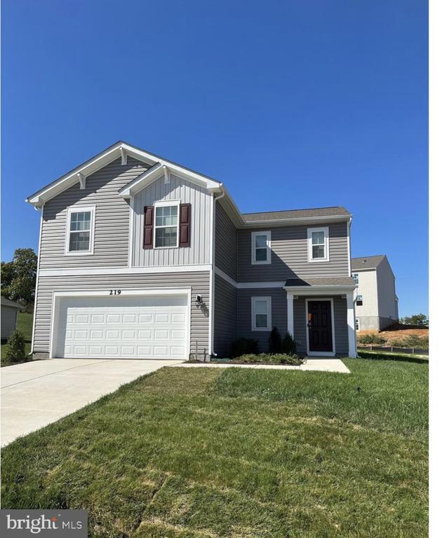 Building Photo - 219 Centergate Dr