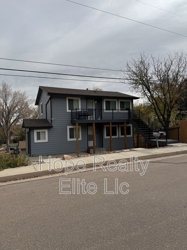 Building Photo - 1225 N Chestnut St