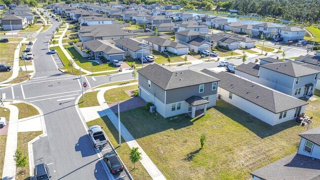 Building Photo - 5251 Meredrew Ln