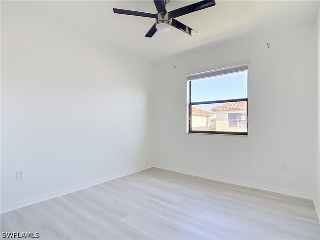 Building Photo - 5462 Useppa Dr