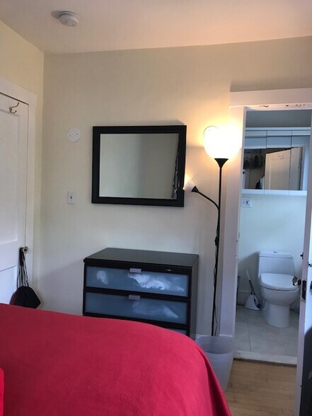 Building Photo - 5335 42nd Pl NW