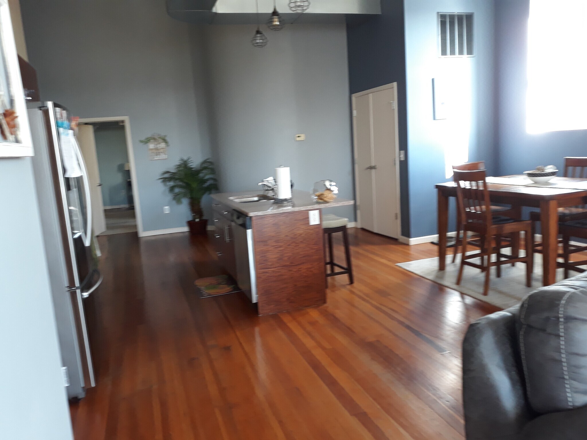 Kitchen and dining - 208 East Main Street