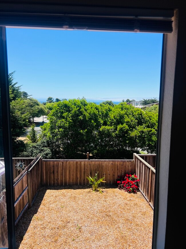 Building Photo - 405 Sailfish Dr