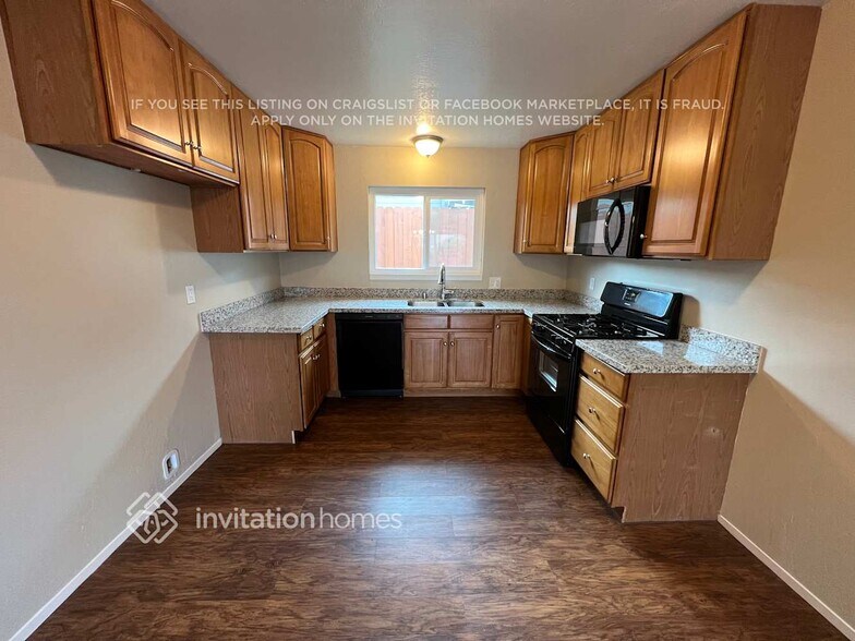 Building Photo - 4296 Scenic Ave