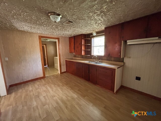 Building Photo - 223 Seadrift St