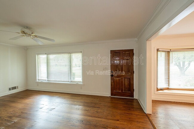 Building Photo - 245 Brook Dr