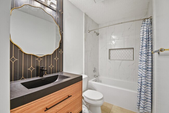 Building Photo - 125 CR 13 S