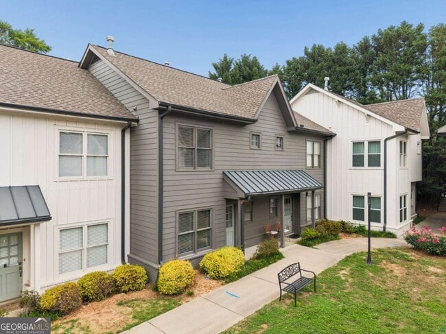 Building Photo - 1516 Howell Mill Rd NW