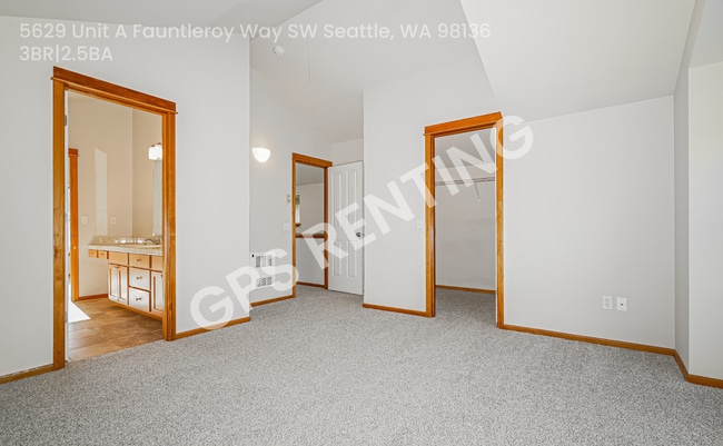 Building Photo - 5629 Fauntleroy Way SW