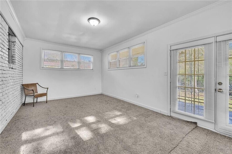 Building Photo - 2356 County Line Rd SW