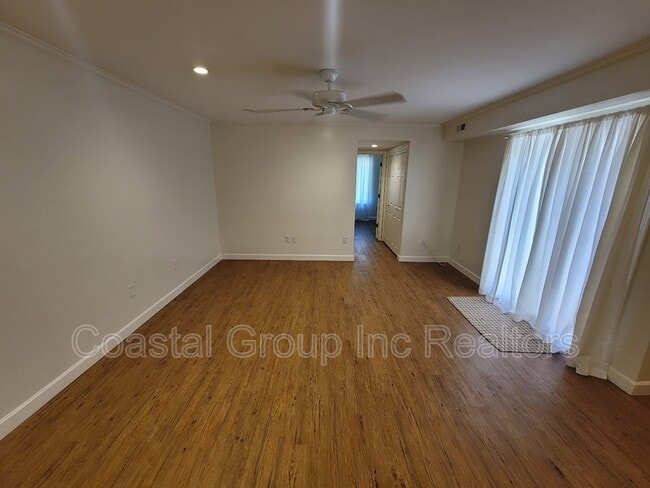 Building Photo - 402 Duck Hunter Ct