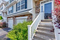 Building Photo - 323 Glenn Rose Cir