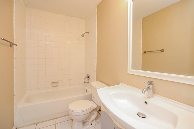 Building Photo - 22926 Sugar Bear Dr