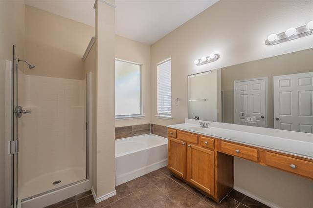 Building Photo - 5720 Hilton Head Dr