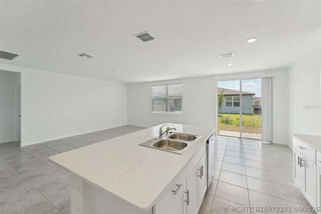 Building Photo - 3824 Giorgio Dr