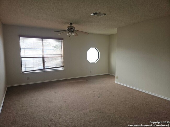 Building Photo - 3 Bedroom Near Medical Center & USAA!