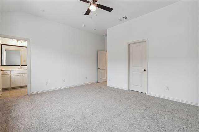 Building Photo - 4717 Spinner St