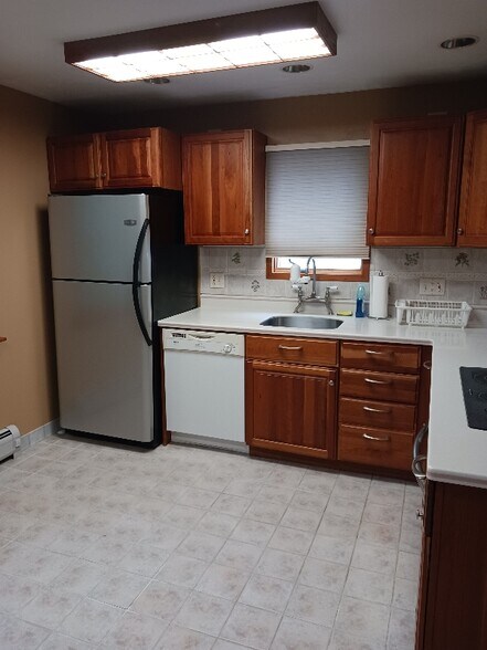 Building Photo - 809 Alma Pl