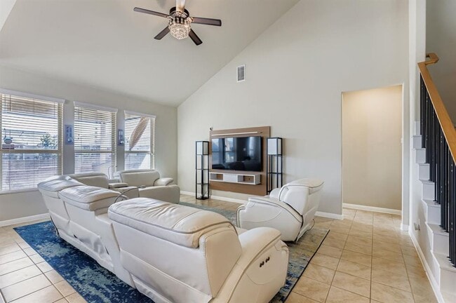 Building Photo - 19433 Colgin Dr