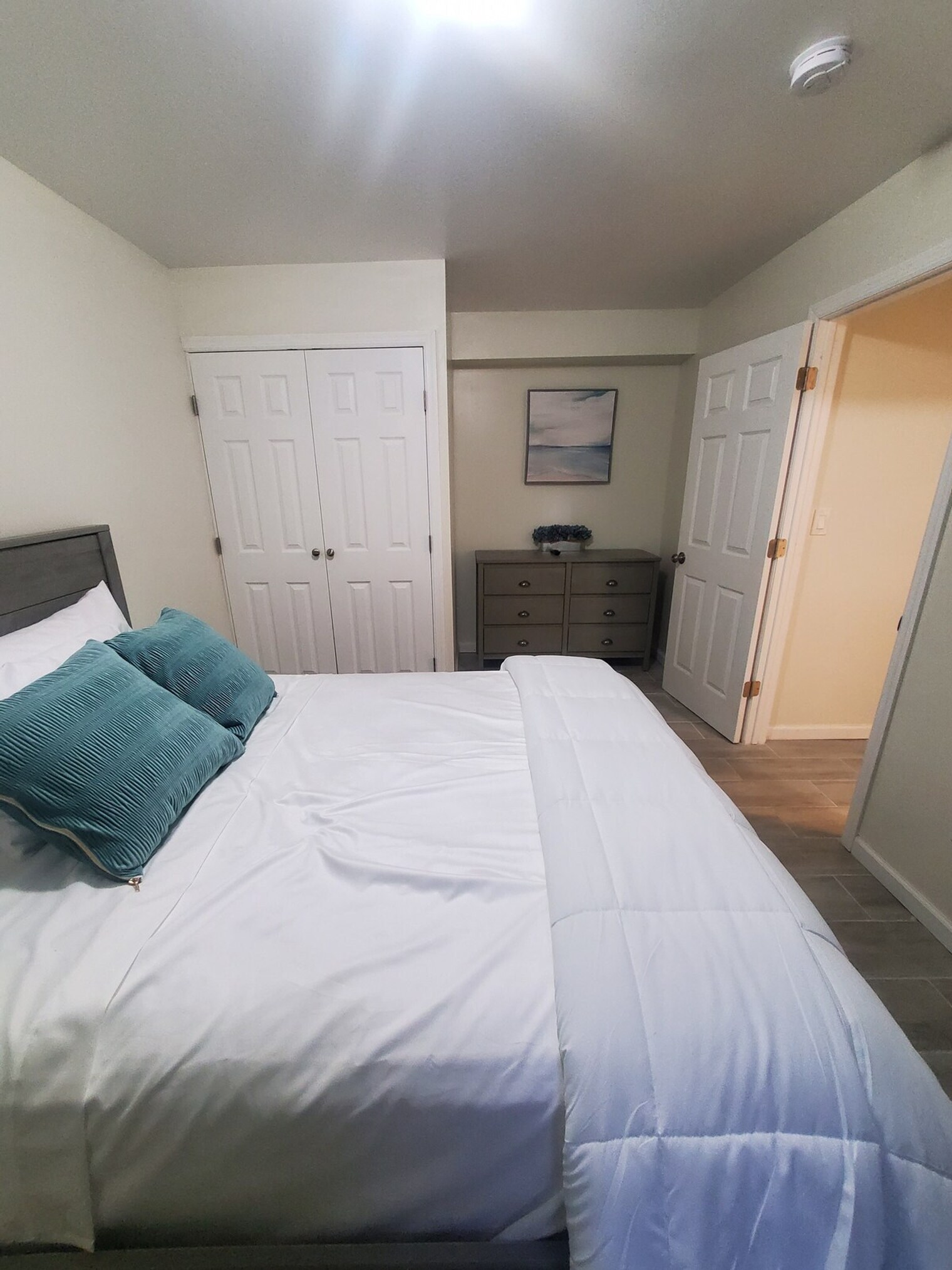 Building Photo - 541 S 9th Ave