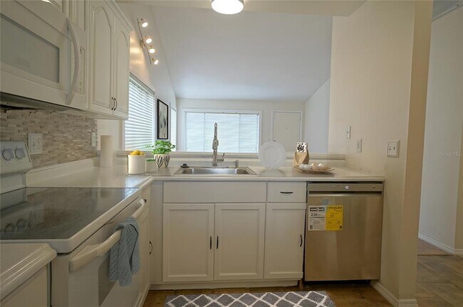 Building Photo - 7802 Amberlea Ct