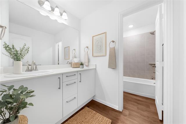 Building Photo - 114 Brookline Dr