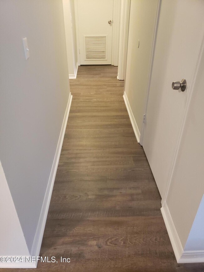 Building Photo - 466 Lombard St