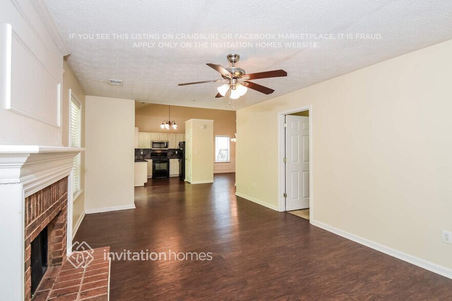 Building Photo - 1479 Evanston Ln