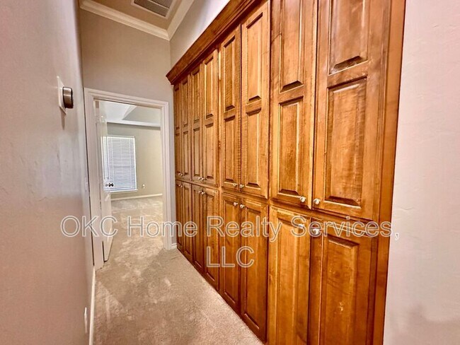 Building Photo - 14001 Korbyn Dr