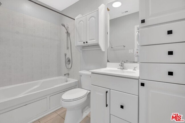 Building Photo - 17316 Wilkie Ave