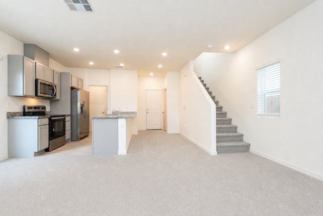 Building Photo - 9008 Sausalito Ln