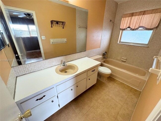 Building Photo - 2060 NW 48th Terrace