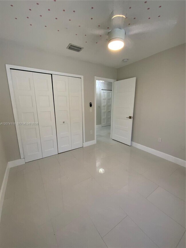 Building Photo - 30162 SW 159th Ave