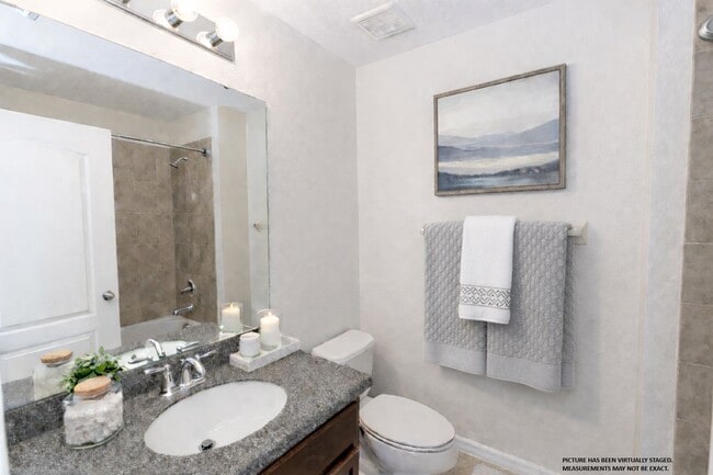 Building Photo - 3-story, 3/3.5, updated, townhome in the heart of Baldwin Park!