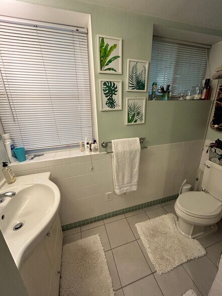 Building Photo - 3134 19th St NW