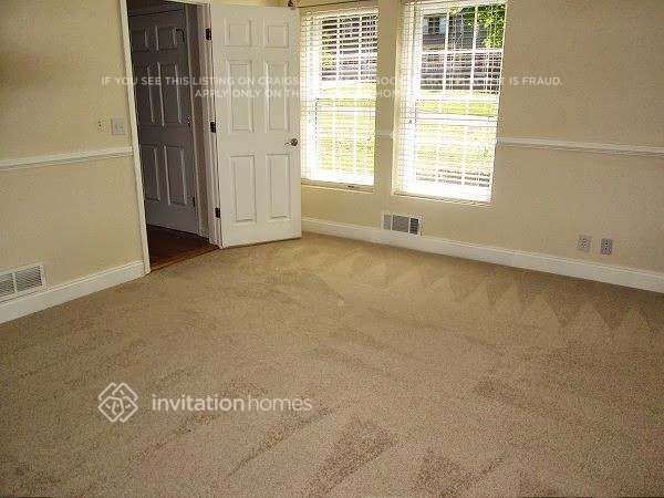 Building Photo - 5446 Pinedale Cir