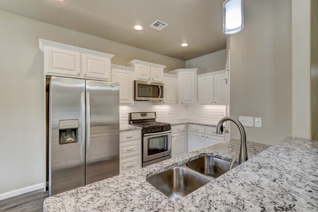 Building Photo - 8809 SW 55th St