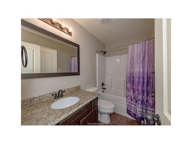 Building Photo - 131 Watson St