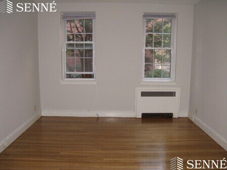 Building Photo - 13 Ware St