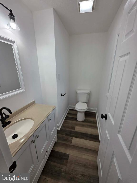 Building Photo - 254 Princeton St