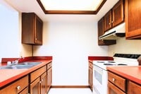 Building Photo - Welcome Home to Lagrange Living