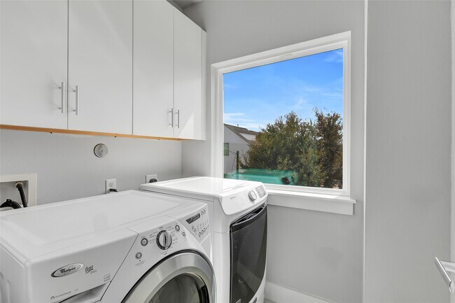 Building Photo - 3309 Baron St