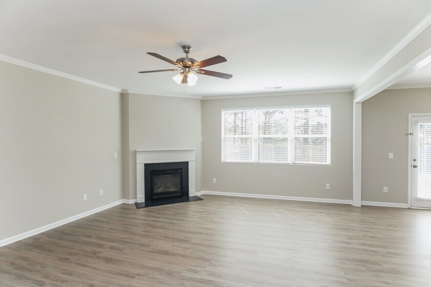 Building Photo - 163 Possum Creek Ln