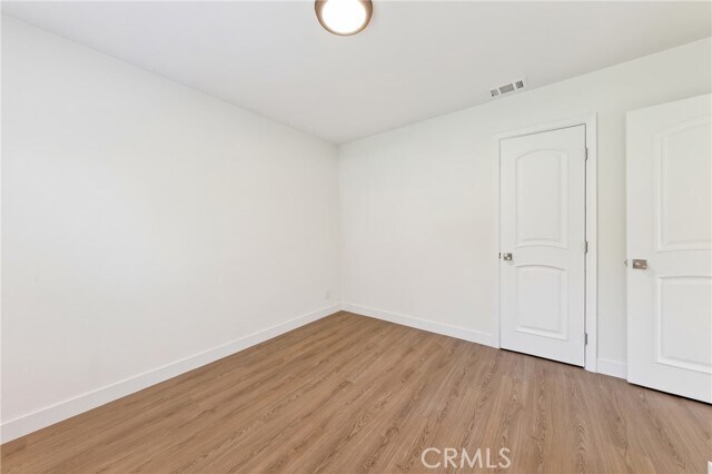 Building Photo - 302 Cleveland Dr