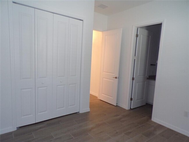 Building Photo - 15255 River Birch Ct