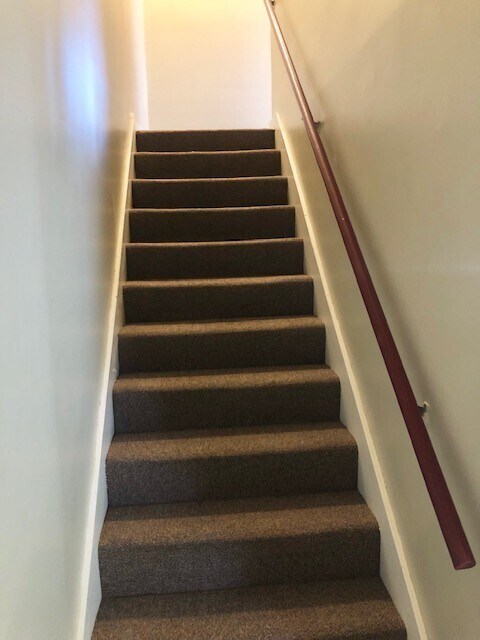 Building Photo - 204 S Main St