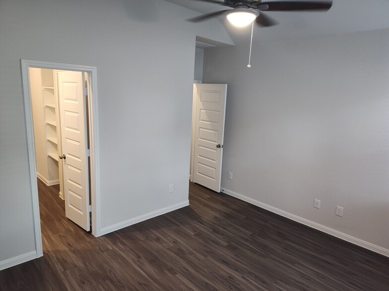Building Photo - 13225 Musky Dr