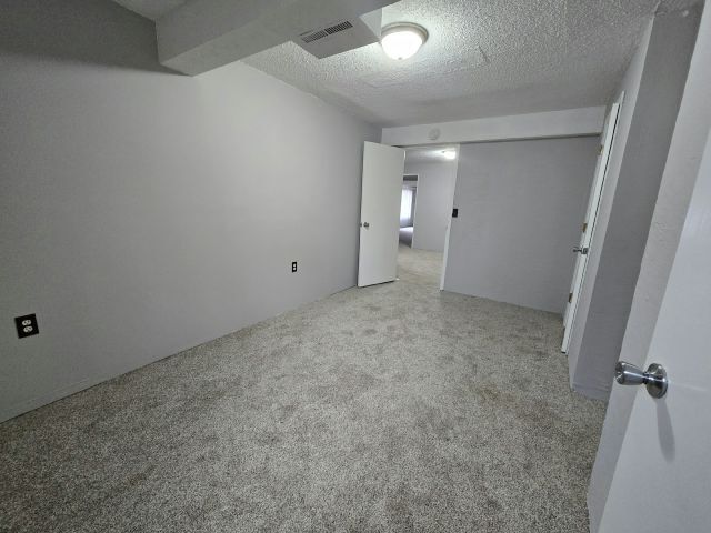 Building Photo - 406 Viking Terrace