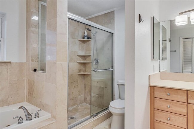 Building Photo - 5518 Sarazen Dr
