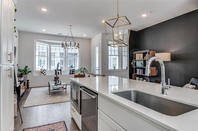 Building Photo - 645 N Tyler St